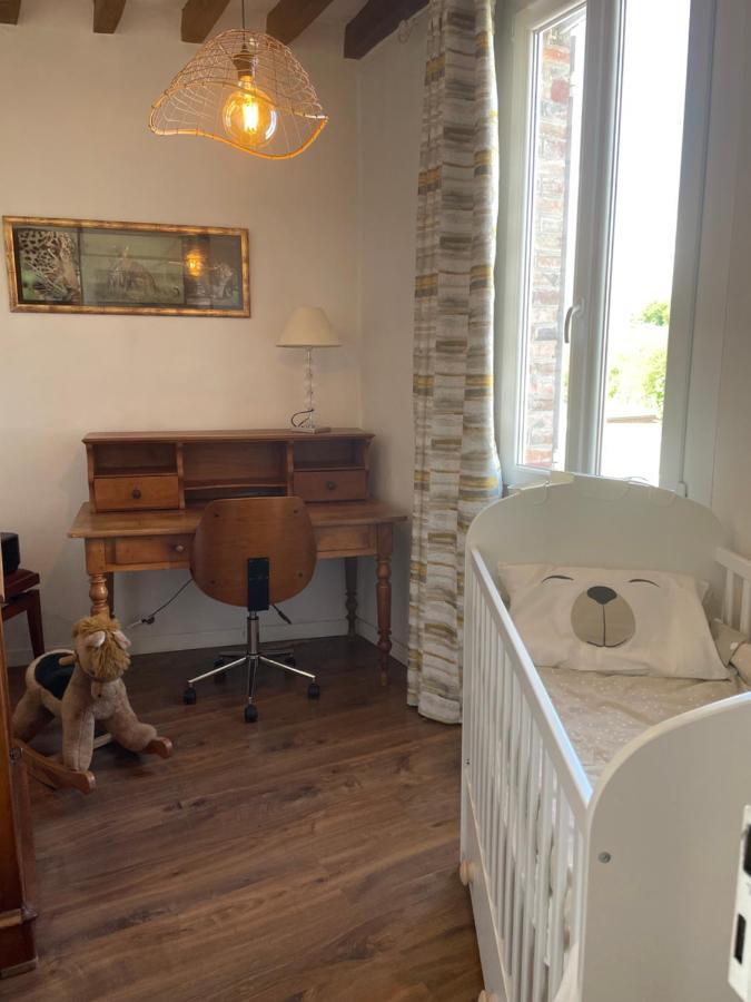 Villa Fontaine Avec Piscine Interieur Chauffee-Maison De Campagne Familiale -Ideal Vacances Ou Sejour Professionnel -3 Chambres-Bureau Separe -Lit Bebe - Parking Facile & Gratuit Exterior photo