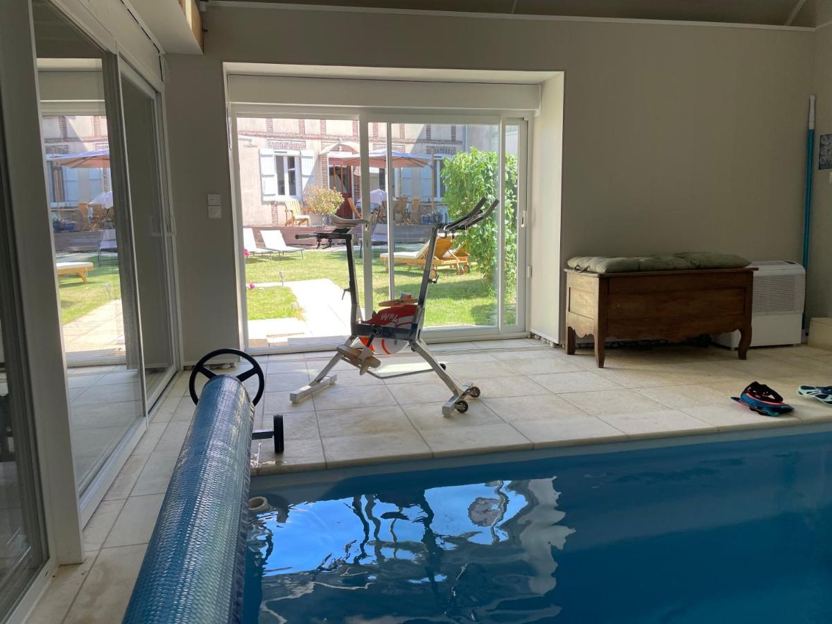 Villa Fontaine Avec Piscine Interieur Chauffee-Maison De Campagne Familiale -Ideal Vacances Ou Sejour Professionnel -3 Chambres-Bureau Separe -Lit Bebe - Parking Facile & Gratuit Exterior photo