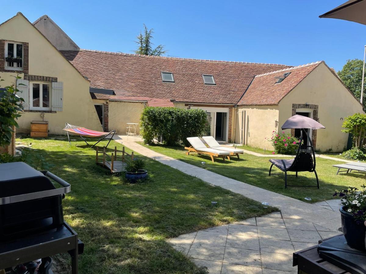 Villa Fontaine Avec Piscine Interieur Chauffee-Maison De Campagne Familiale -Ideal Vacances Ou Sejour Professionnel -3 Chambres-Bureau Separe -Lit Bebe - Parking Facile & Gratuit Exterior photo