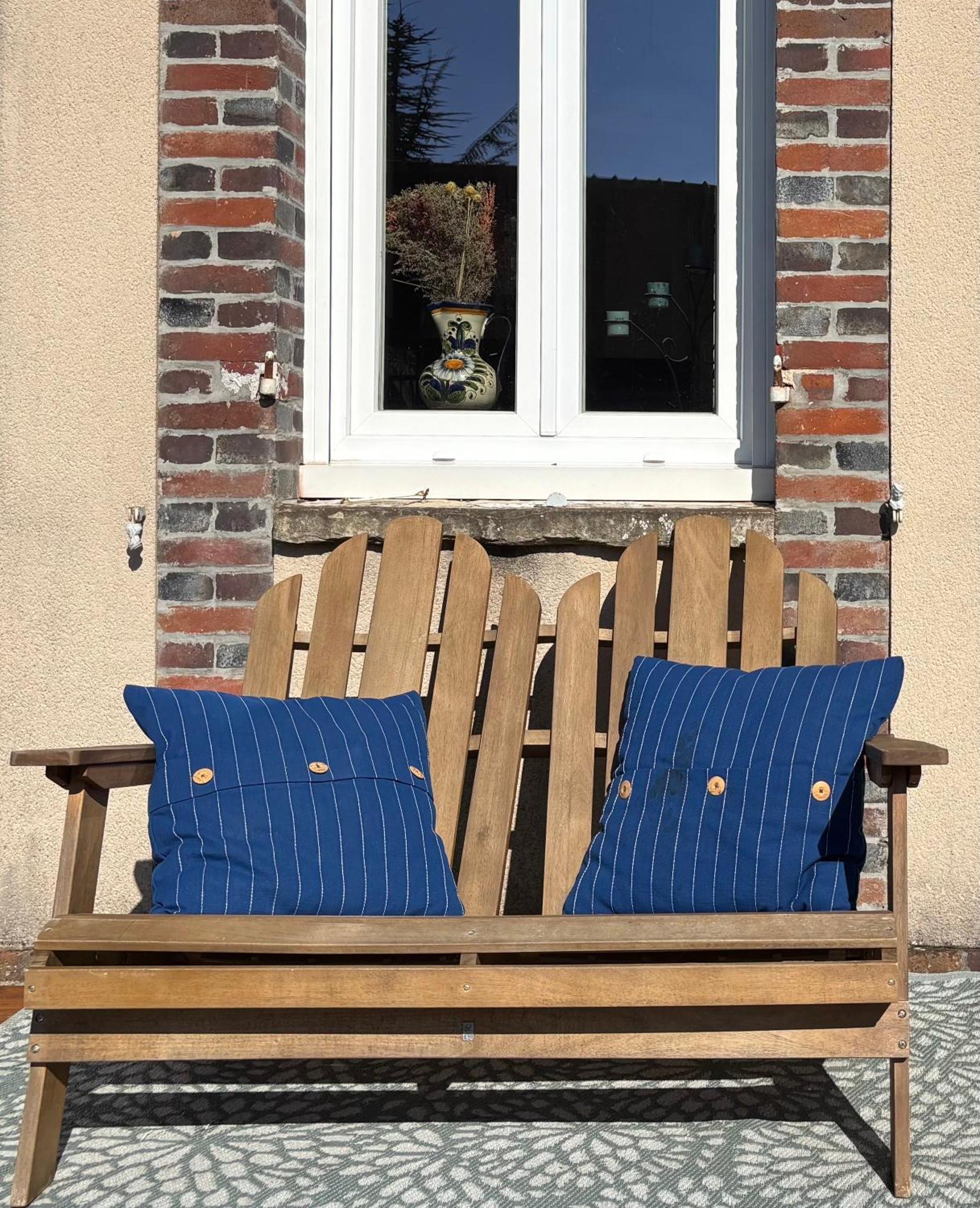 Villa Fontaine Avec Piscine Interieur Chauffee-Maison De Campagne Familiale -Ideal Vacances Ou Sejour Professionnel -3 Chambres-Bureau Separe -Lit Bebe - Parking Facile & Gratuit Exterior photo