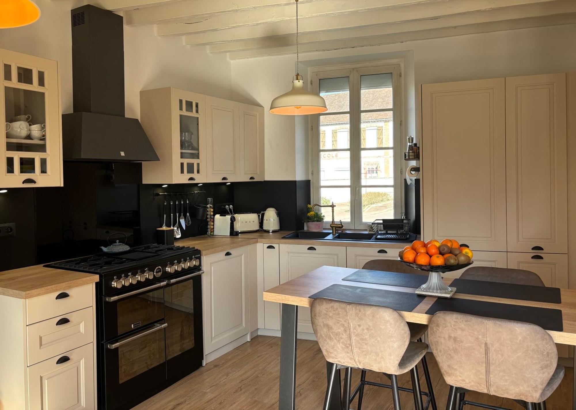 Villa Fontaine Avec Piscine Interieur Chauffee-Maison De Campagne Familiale -Ideal Vacances Ou Sejour Professionnel -3 Chambres-Bureau Separe -Lit Bebe - Parking Facile & Gratuit Exterior photo